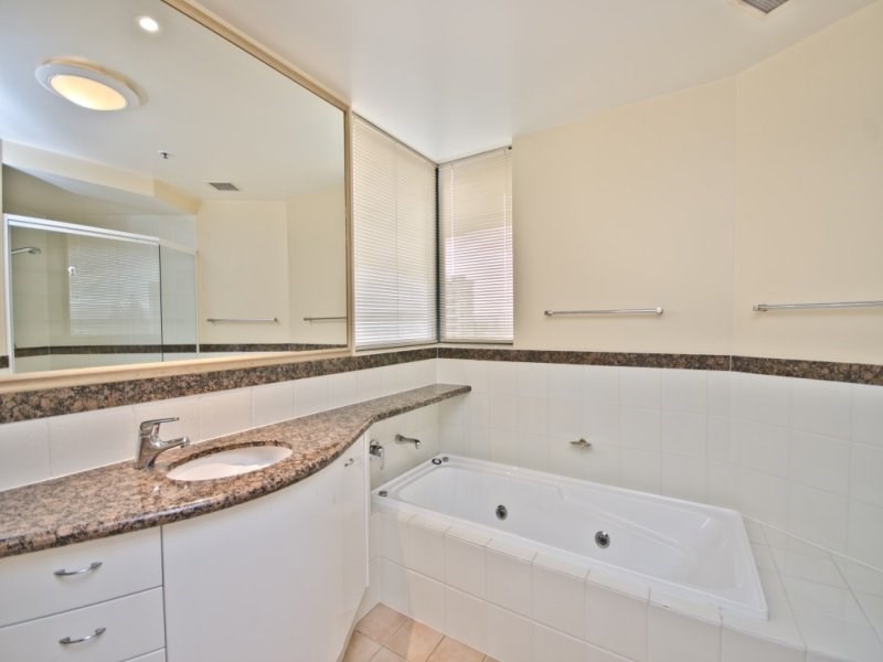 401 “Beaches ” 13-25 Garfield Terrace, Surfers Paradise QLD 4217