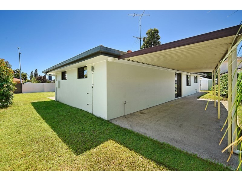 130 Markeri Street, Mermaid Waters QLD 4218