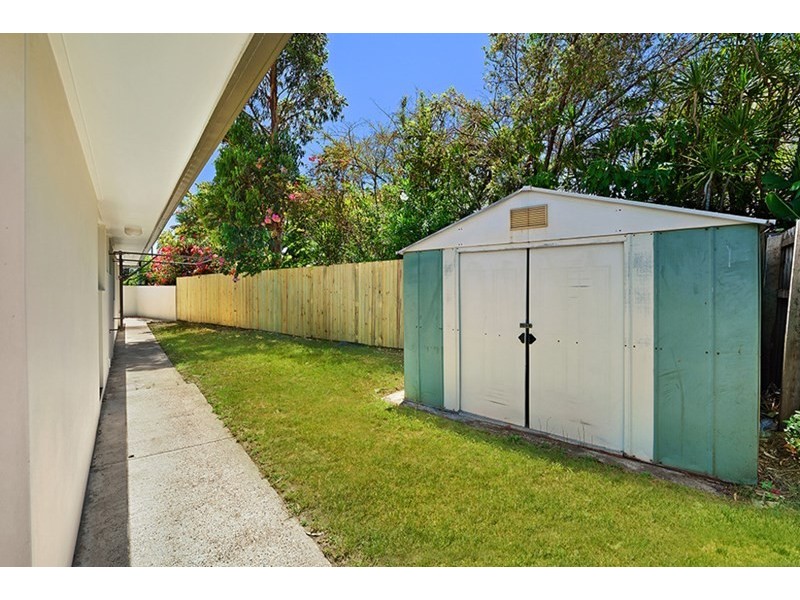 130 Markeri Street, Mermaid Waters QLD 4218
