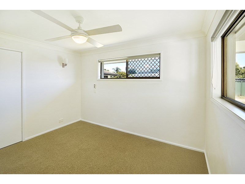130 Markeri Street, Mermaid Waters QLD 4218