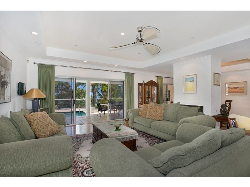 35 West Street, Burleigh Heads QLD 4220