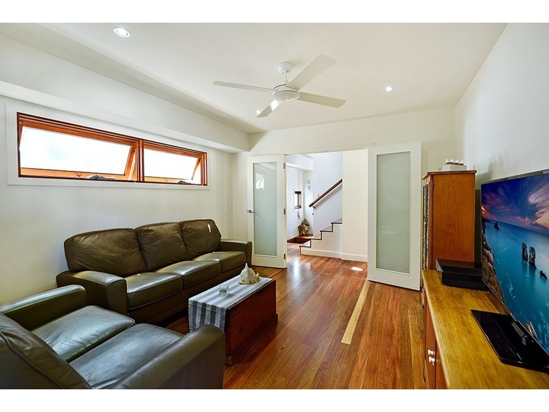 1/52 Jefferson Lane, Palm Beach QLD 4221