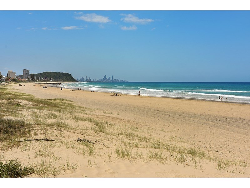 1/52 Jefferson Lane, Palm Beach QLD 4221