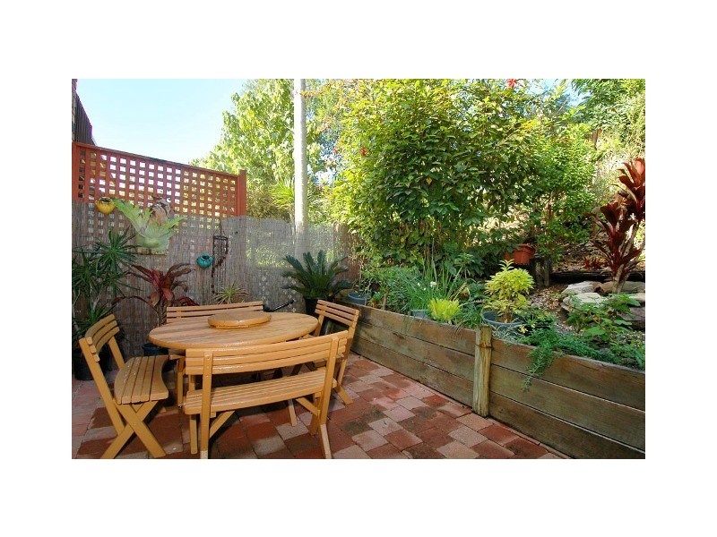 8 ‘Greenlands’, 35A Grevillea Drive, Varsity Lakes QLD 4227