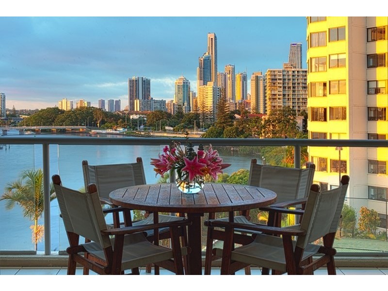 19/2894 Gold Coast Highway, Surfers Paradise QLD 4217