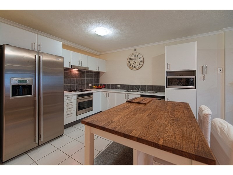 19/2894 Gold Coast Highway, Surfers Paradise QLD 4217