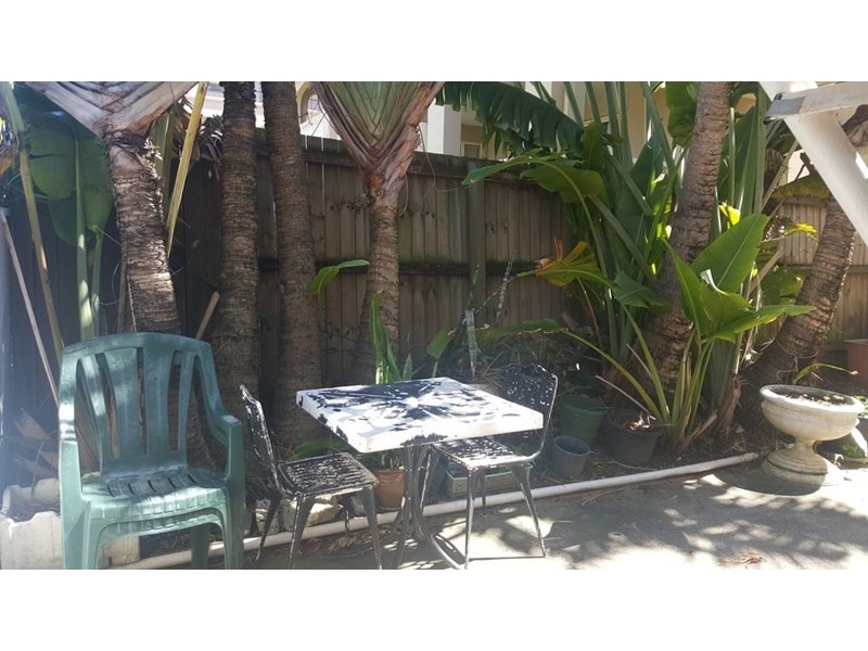 1/2359 Gold Coast Highway, Mermaid Beach QLD 4218