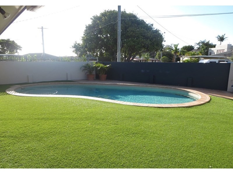 12 Caprice Court, Mermaid Waters QLD 4218