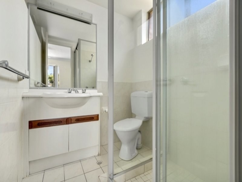 1/34 Ventura Road, Mermaid Beach QLD 4218