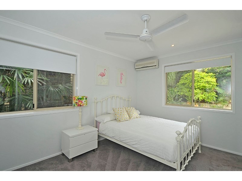 8 Dundee Court, Robina QLD 4226