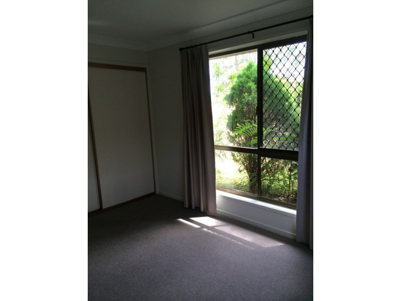 70 Barrier Reef Drive, Mermaid Waters QLD 4218