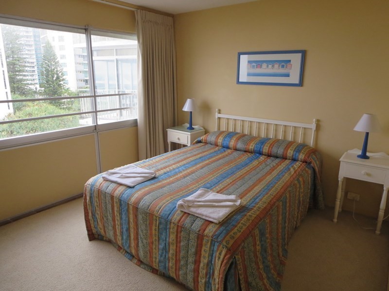 Unit 401 43 Garfield Terrace, Surfers Paradise QLD 4217