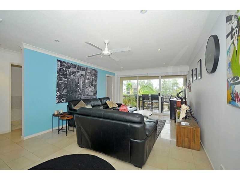 14/9 Francis Street, Mermaid Beach QLD 4218