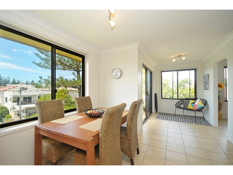 8/28 Dudley Street, Mermaid Beach QLD 4218