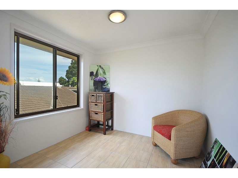 8/28 Dudley Street, Mermaid Beach QLD 4218