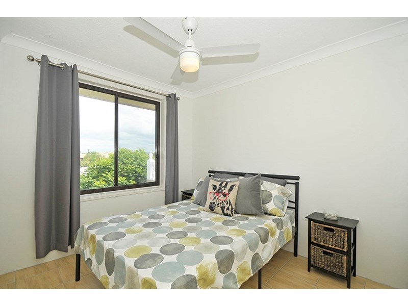 8/28 Dudley Street, Mermaid Beach QLD 4218