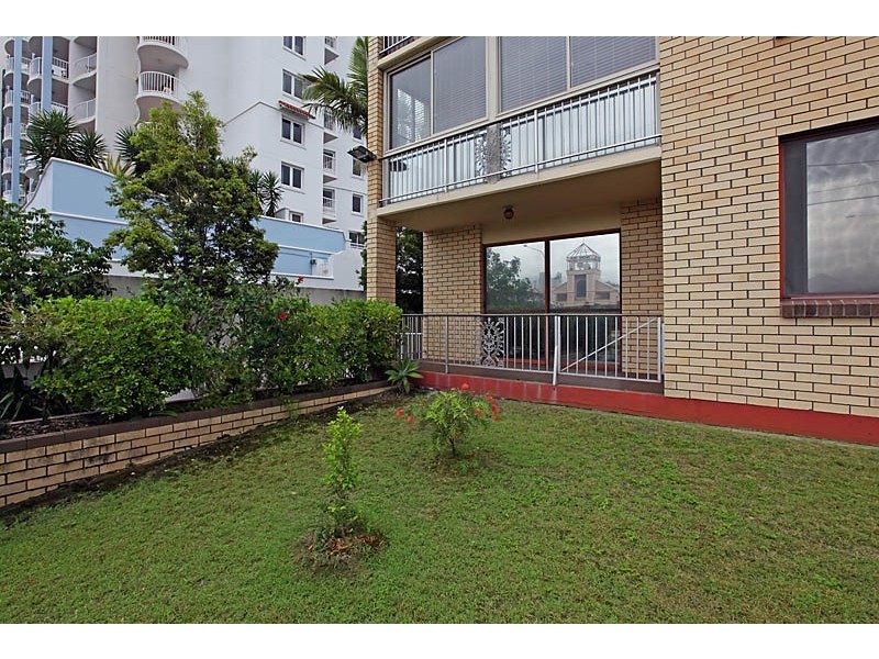 1/2619 Gold Coast Highway, Broadbeach QLD 4218
