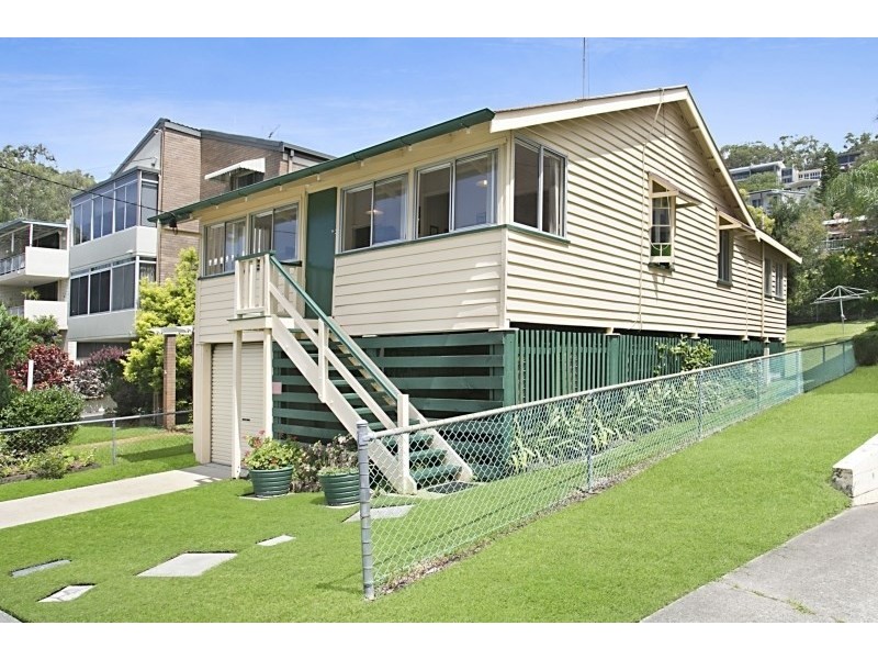 30 Ewart Street, Burleigh Heads QLD 4220