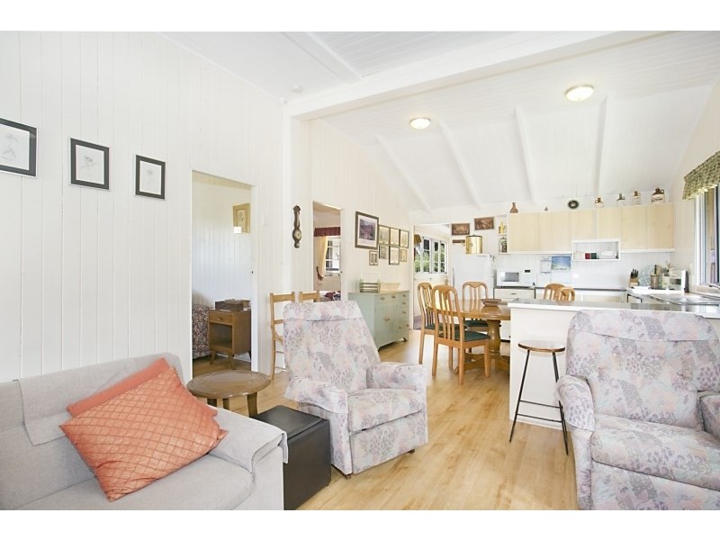 30 Ewart Street, Burleigh Heads QLD 4220