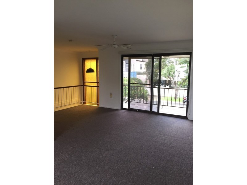 41 Avanti Street, Mermaid Waters QLD 4218