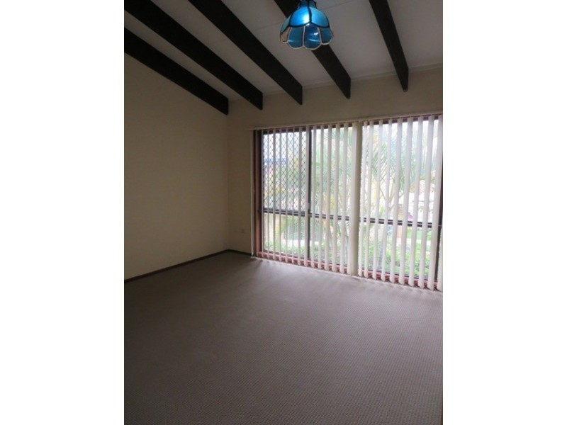 25/17 Duet Drive, Mermaid Waters QLD 4218