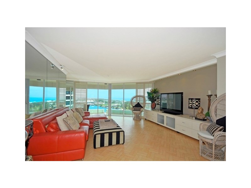 Apt 42, 18 Macarthur Parade “Yachting Towers”, Main Beach QLD 4217