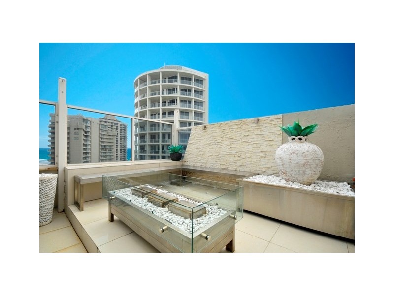 Apt 42, 18 Macarthur Parade “Yachting Towers”, Main Beach QLD 4217