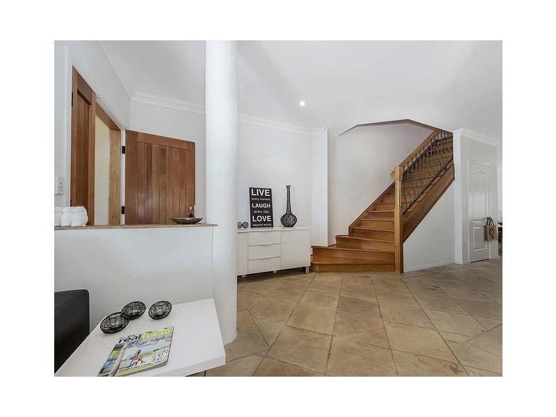 1/25 Hilda Street, Mermaid Beach QLD 4218