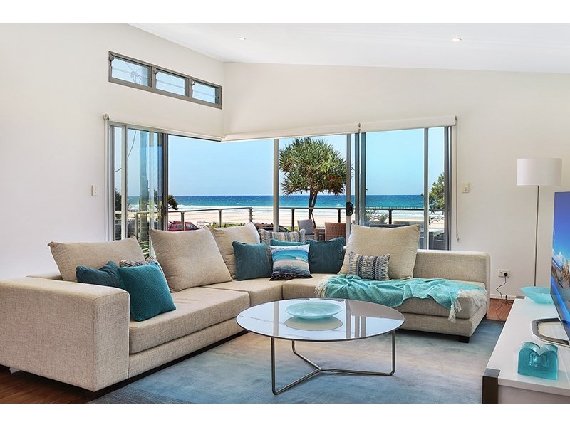 824 Pacific Parade, Currumbin QLD 4223
