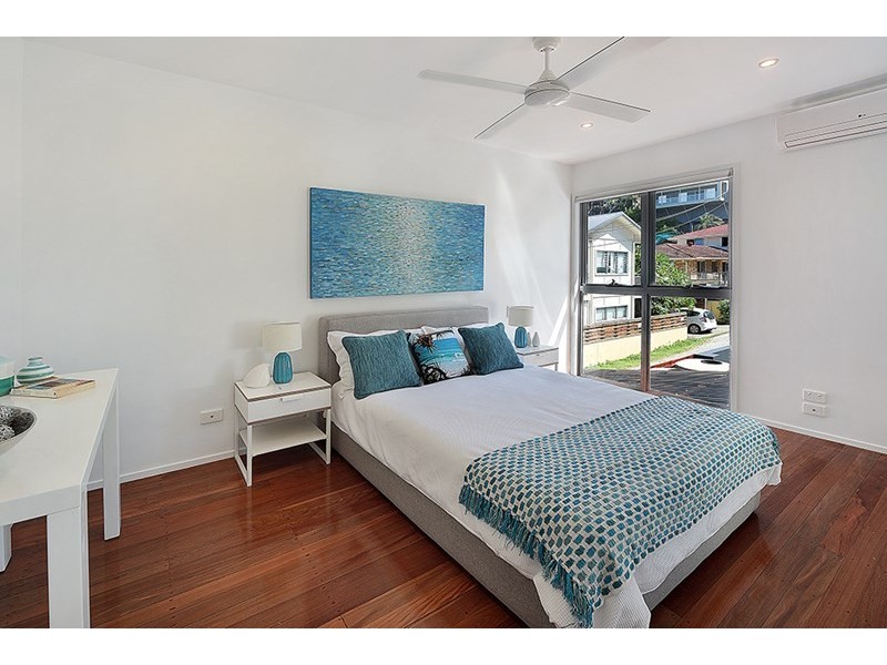 824 Pacific Parade, Currumbin QLD 4223