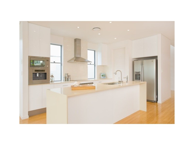 Mermaid Beach QLD 4218