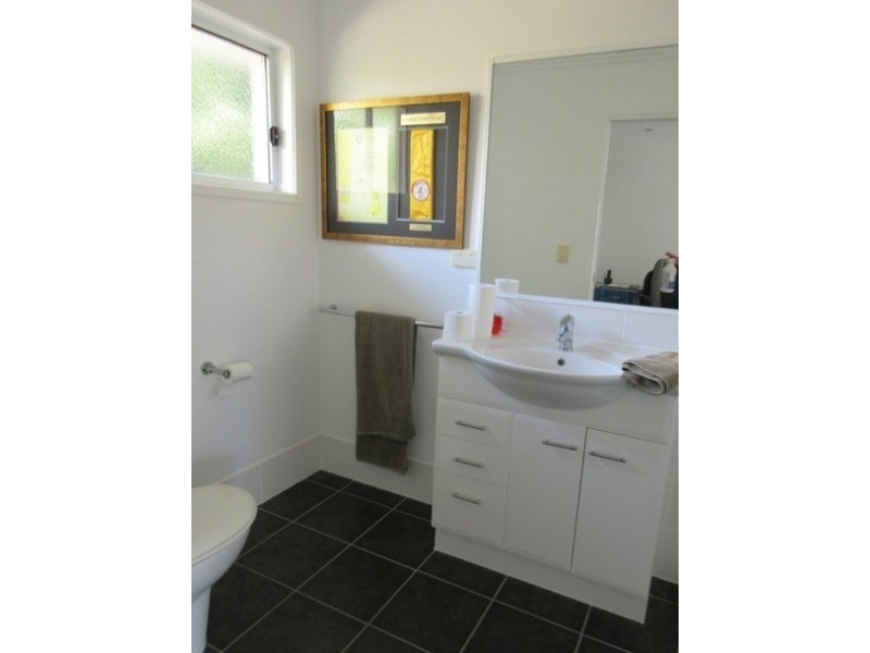 139 Monaco Street, Broadbeach Waters QLD 4218