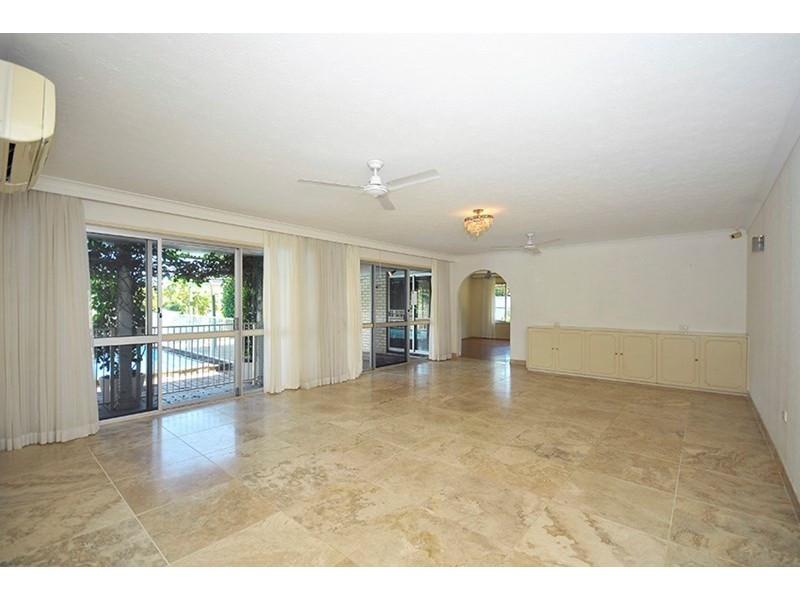 58 River Crescent, Broadbeach Waters QLD 4218