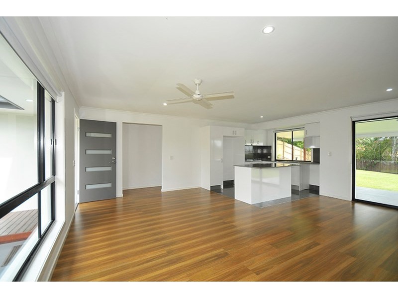 5 Tiley Court, Highland Park QLD 4211