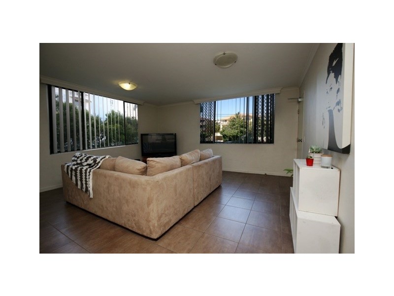 10/2619 Gold Coast Highway, Broadbeach QLD 4218