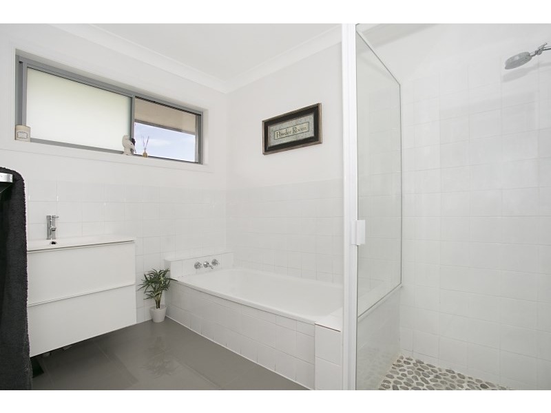 132 Markeri Street, Mermaid Waters QLD 4218