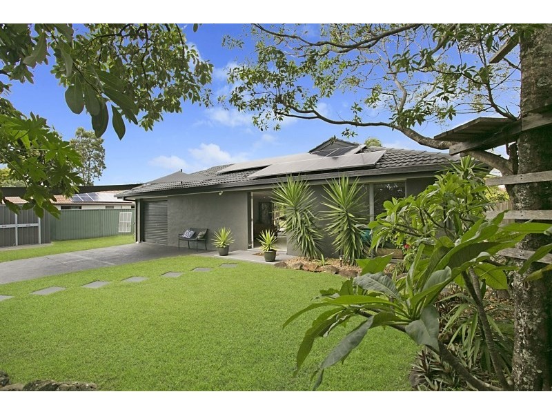 132 Markeri Street, Mermaid Waters QLD 4218