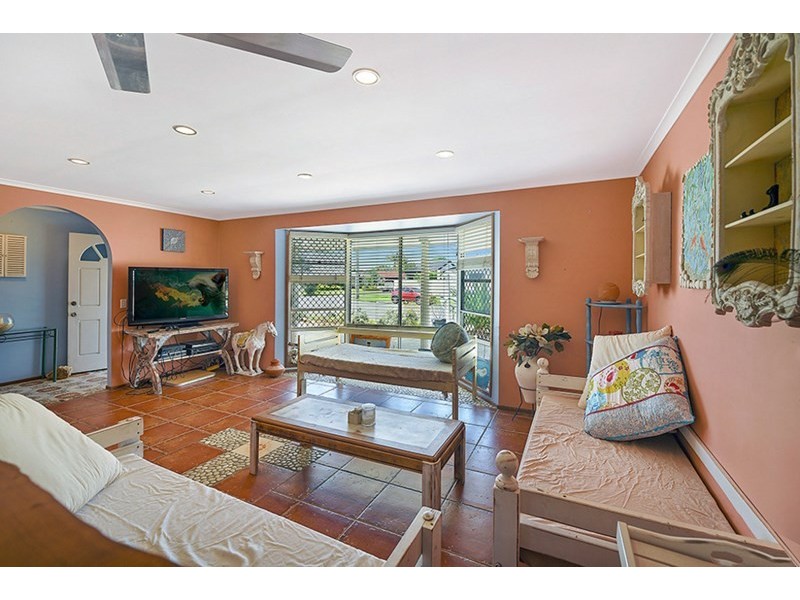 118 Tahiti Avenue, Palm Beach QLD 4221