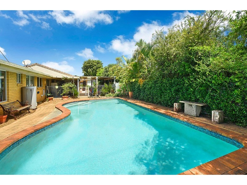 118 Tahiti Avenue, Palm Beach QLD 4221