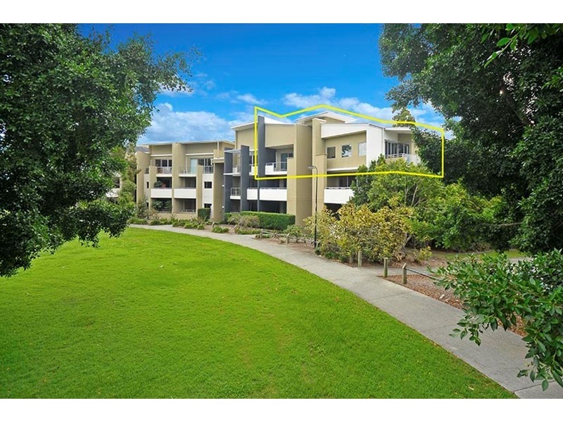 18/10 Valbonne Avenue, Varsity Lakes QLD 4227