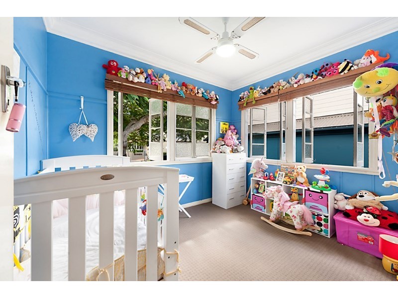 4 Lang Street, Bilinga QLD 4225