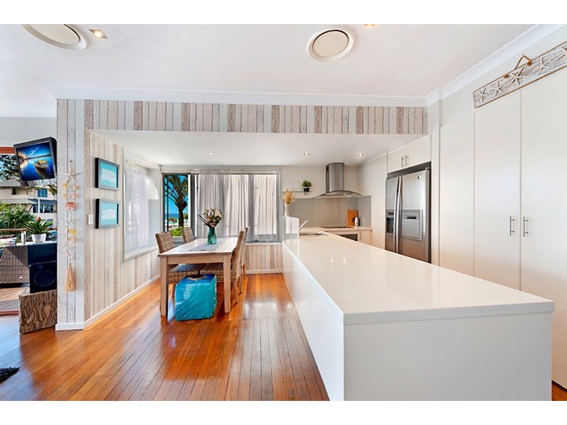 12 Tomewin Street, Currumbin QLD 4223