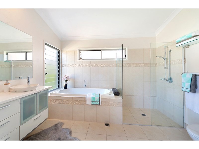 12 Tomewin Street, Currumbin QLD 4223