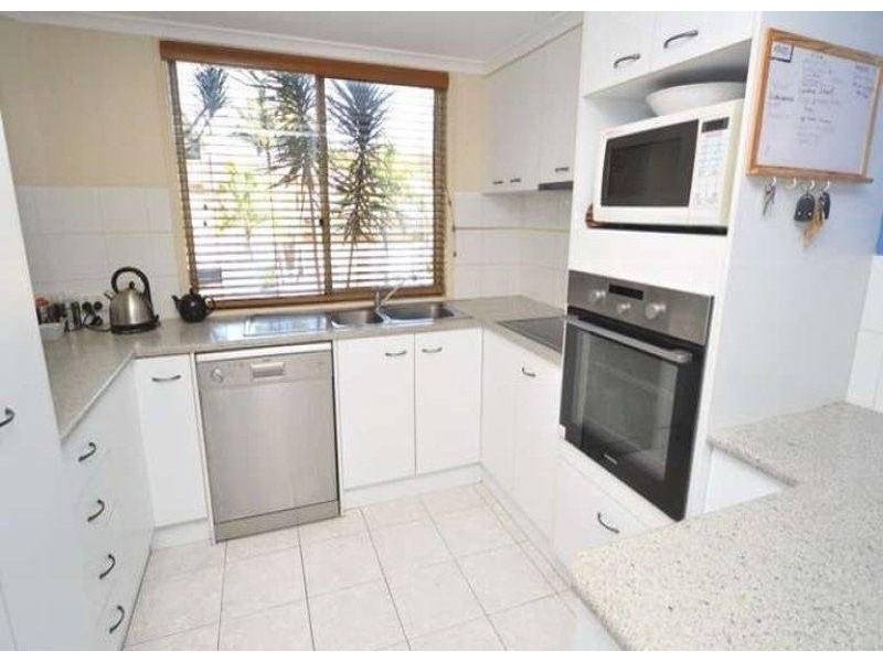17/503 Pine Ridge Road, Biggera Waters QLD 4216
