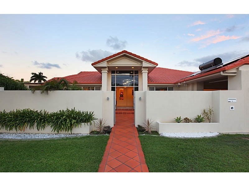 2 Key Largo, Clear Island Waters QLD 4226