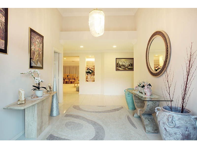 2 Key Largo, Clear Island Waters QLD 4226