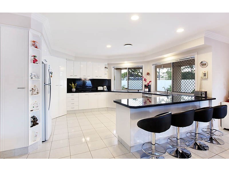 2 Key Largo, Clear Island Waters QLD 4226