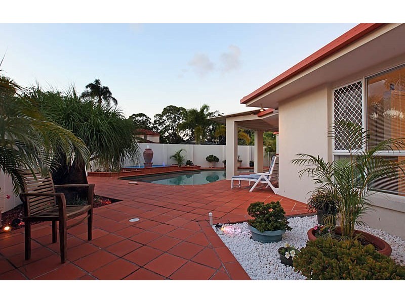 2 Key Largo, Clear Island Waters QLD 4226