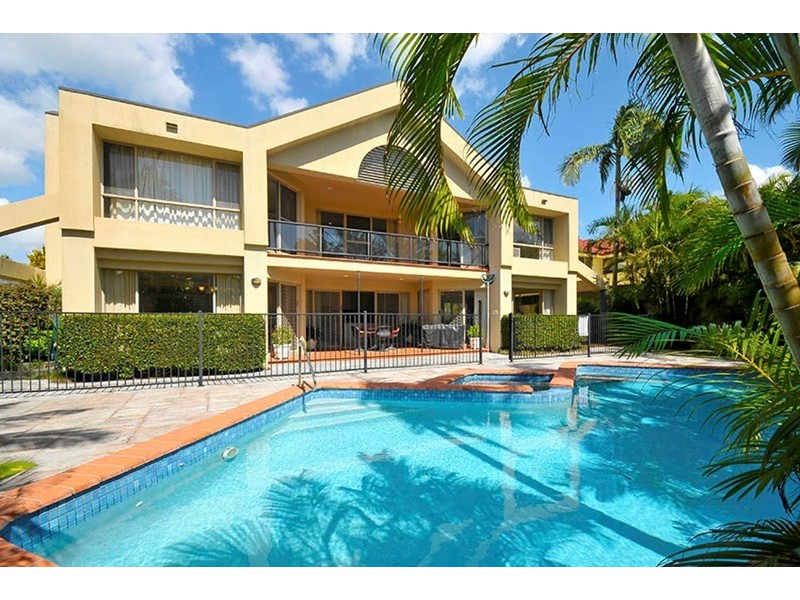 38 Beauty Point Drive, Robina QLD 4226