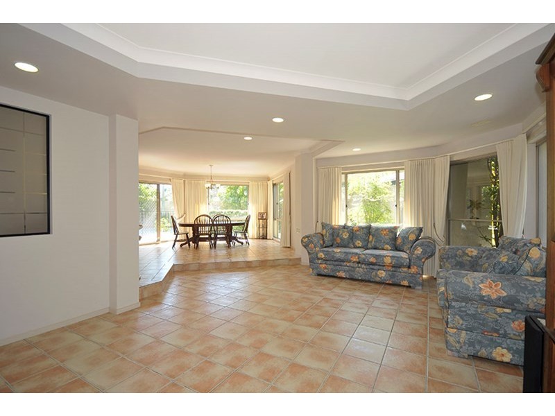 38 Beauty Point Drive, Robina QLD 4226